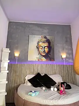 Snapshot of Saracooper__ chatting on September 24, 2025, 3:43 am Saracooper online show from September 24, 2025, 3:43 am