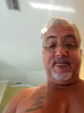 FlirtyOneForU online show from February 9, 2026, 4:22 pm