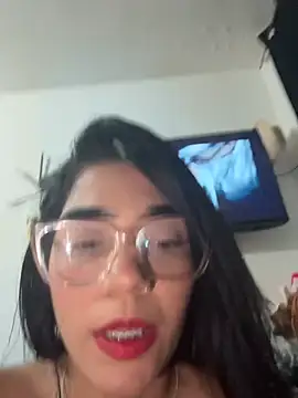 ElaRose 12 online show from April 26, 2026, 8:06 pm