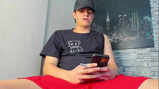 Snapshot of Themasterhades_777 chatting on October 3, 2025, 7:44 pm Themasterhades 777 online show from October 3, 2025, 7:44 pm