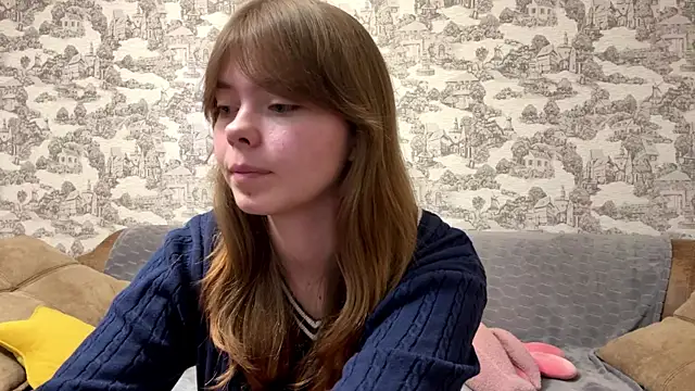 CoralinaEastoy online show from September 16, 2025, 8:43 pm