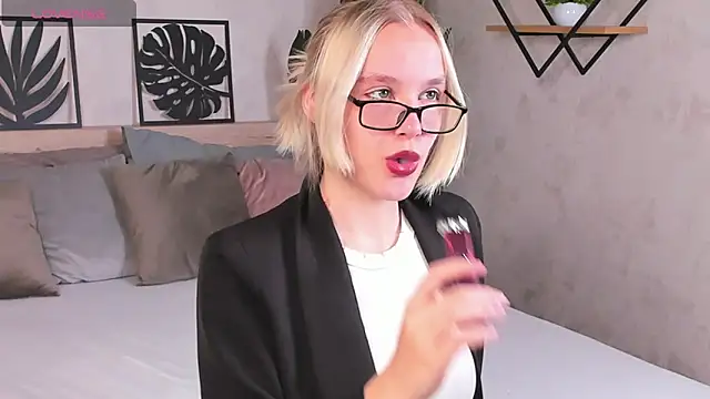 Carolin Miller online show from September 21, 2025, 9:11 am