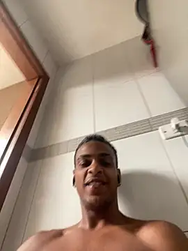 Snapshot of machucatu chatting on February 10, 2026, 2:54 pm machucatu online show from February 10, 2026, 2:54 pm