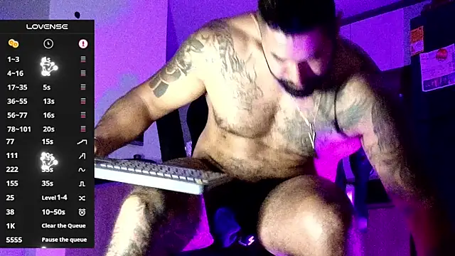 Max-prada online show from February 15, 2026, 2:19 am