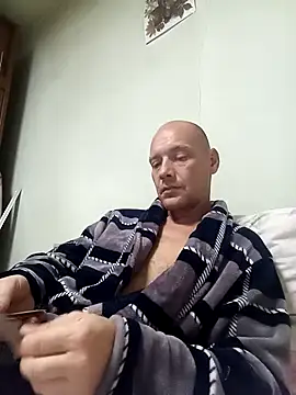 Snapshot of ToughDraft14 chatting on October 1, 2025, 9:48 am ToughDraft14 online show from October 1, 2025, 9:48 am