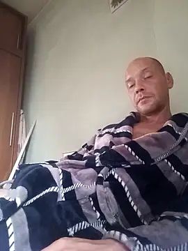 Snapshot of ToughDraft14 chatting on October 4, 2025, 6:55 am ToughDraft14 online show from October 4, 2025, 6:55 am