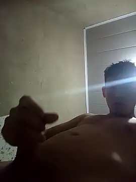 Henriquepauzao10 online show from October 26, 2025, 2:28 am