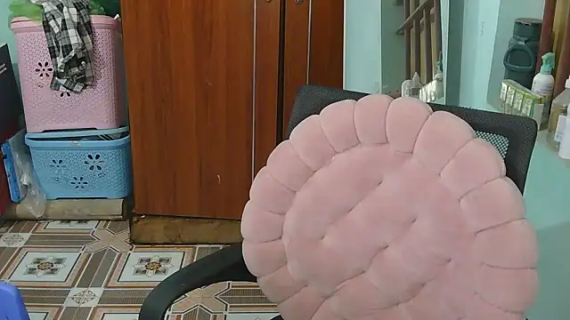 Snapshot of Uhem112 chatting on September 26, 2025, 1:09 am Uhem112 online show from September 26, 2025, 1:09 am