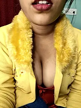 Snapshot of Miss_Mayaa_ chatting on January 11, 2026, 1:10 am Miss Mayaa online show from January 11, 2026, 1:10 am