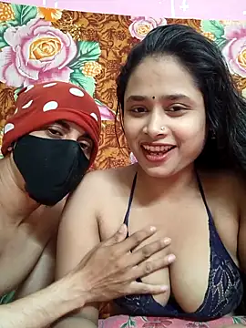 Seducing couple online show from March 26, 2026, 4:29 am