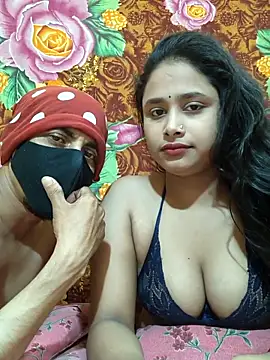 Snapshot of Seducing_couple chatting on March 28, 2026, 4:39 pm Seducing couple online show from March 28, 2026, 4:39 pm