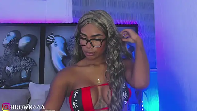 Snapshot of _naomibrown_ chatting on May 15, 2026, 4:19 am naomibrown online show from May 15, 2026, 4:19 am
