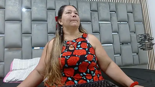 Snapshot of loly47 chatting on September 21, 2025, 3:24 pm loly47 online show from September 21, 2025, 3:24 pm