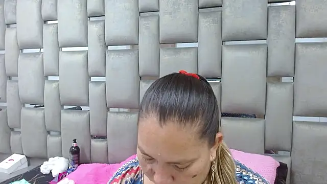 Snapshot of loly47 chatting on October 23, 2025, 10:30 pm loly47 online show from October 23, 2025, 10:30 pm