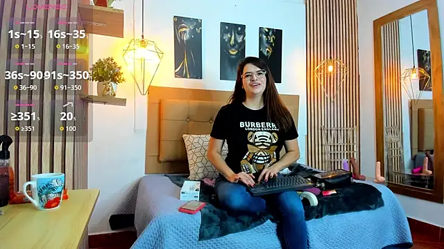  samanthaa foxx online show from September 23, 2025, 10:40 am