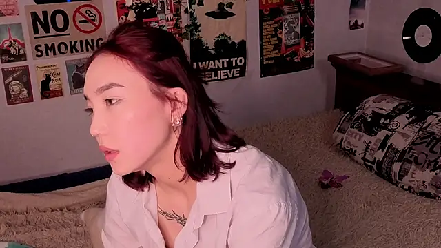 OdetteBiddy online show from March 8, 2026, 2:04 am