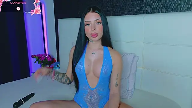 AshleyEttheenn online show from March 25, 2026, 6:25 pm