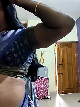 Snapshot of papukurty chatting on October 4, 2025, 12:03 pm papukurty online show from October 4, 2025, 12:03 pm
