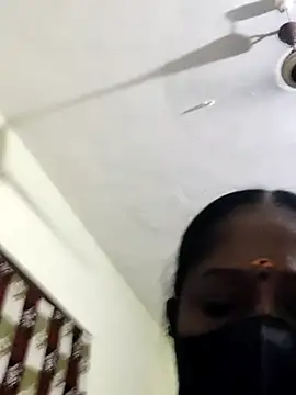 Snapshot of papukurty chatting on October 5, 2025, 12:14 pm papukurty online show from October 5, 2025, 12:14 pm