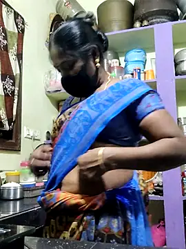 Snapshot of papukurty chatting on October 19, 2025, 1:17 am papukurty online show from October 19, 2025, 1:17 am