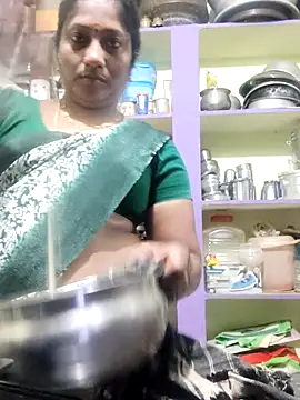 papukurty online show from October 29, 2025, 3:25 pm