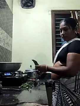 papukurty online show from February 5, 2026, 2:33 pm