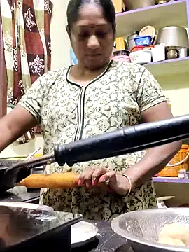 papukurty online show from February 6, 2026, 2:38 am