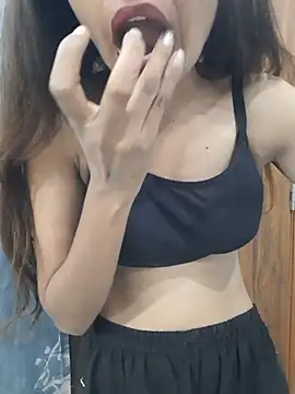 Mahira568 online show from June 25, 2026, 6:56 pm