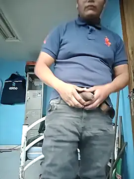 Teddybrocshow0011 online show from November 1, 2025, 10:45 pm