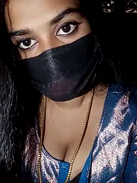 umairahaasan 1 online show from September 20, 2025, 10:38 am