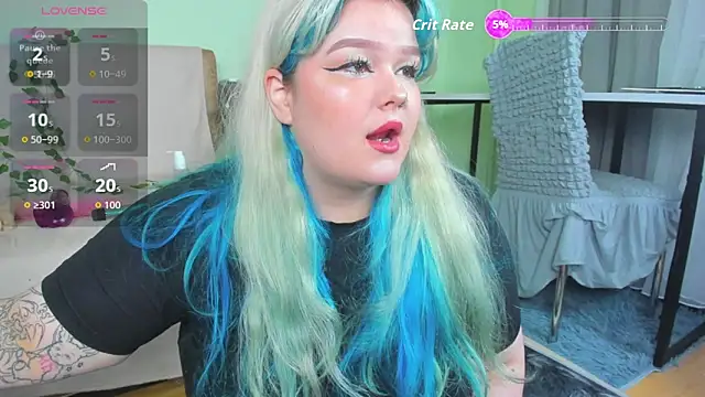 Snapshot of _CandyM1lky_ chatting on October 2, 2025, 6:53 am  CandyM1lky  online show from October 2, 2025, 6:53 am