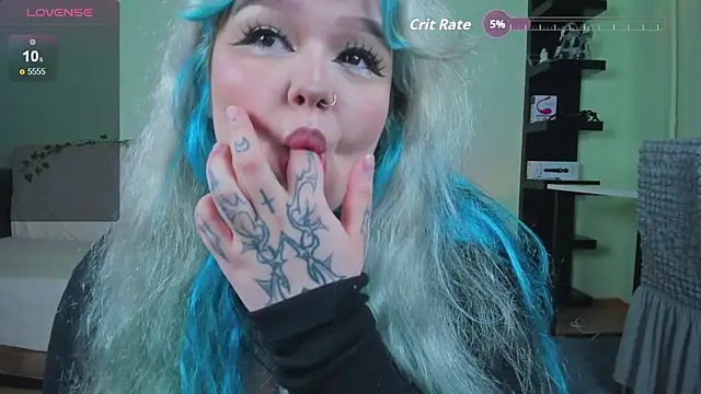 Snapshot of _CandyM1lky_ chatting on October 7, 2025, 7:05 am  CandyM1lky  online show from October 7, 2025, 7:05 am