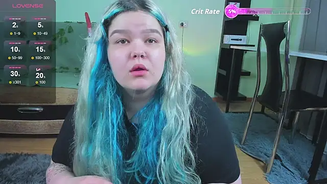 Snapshot of _CandyM1lky_ chatting on October 9, 2025, 6:22 am  CandyM1lky  online show from October 9, 2025, 6:22 am