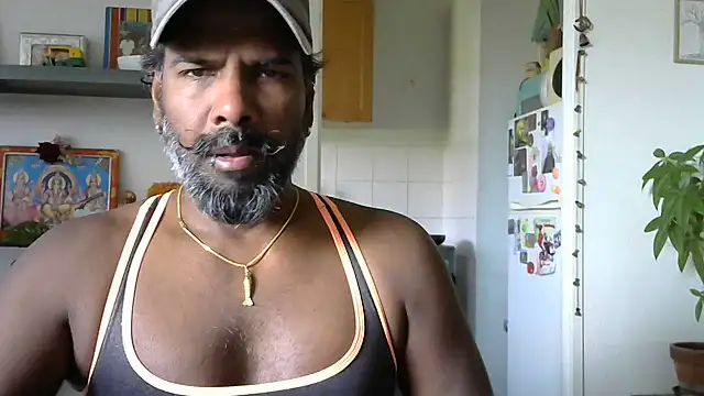 frenchblackc31 online show from June 7, 2026, 10:41 am