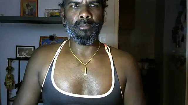 frenchblackc31 online show from June 7, 2026, 10:46 pm