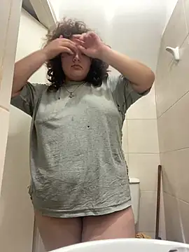 Solangerulo  online show from February 24, 2026, 7:17 am