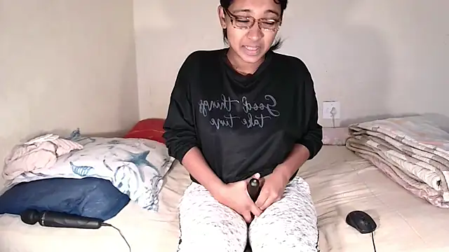 indiansweetflava online show from July 7, 2026, 11:47 am