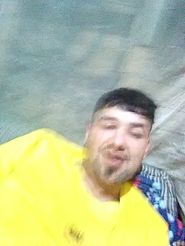 jjhojan11 online show from January 8, 2026, 9:50 pm