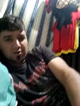 jjhojan11 online show from January 13, 2026, 4:18 am