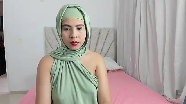 Snapshot of cala_borhan chatting on April 3, 2026, 8:07 pm cala borhan online show from April 3, 2026, 8:07 pm