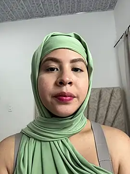 Snapshot of cala_borhan chatting on April 5, 2026, 9:23 pm cala borhan online show from April 5, 2026, 9:23 pm