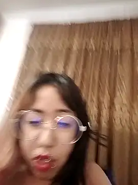 YukiRam online show from February 11, 2026, 3:44 am