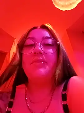 Dulcedeanis online show from February 5, 2026, 1:43 am