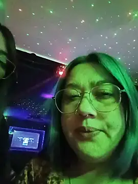 Snapshot of Dulcedeanis chatting on July 13, 2026, 6:38 am Dulcedeanis online show from July 13, 2026, 6:38 am