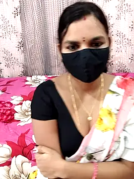 Snapshot of Lalitha-1995 chatting on October 27, 2025, 6:39 am Lalitha-1995 online show from October 27, 2025, 6:39 am