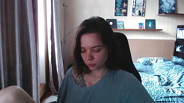 Snapshot of enchanting_chloe chatting on December 4, 2025, 9:51 am enchanting chloe online show from December 4, 2025, 9:51 am