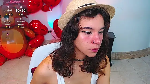 Snapshot of miascarlet_16 chatting on October 4, 2025, 1:42 pm miascarlet 16 online show from October 4, 2025, 1:42 pm