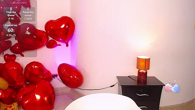 Snapshot of miascarlet_16 chatting on October 14, 2025, 1:34 pm miascarlet 16 online show from October 14, 2025, 1:34 pm