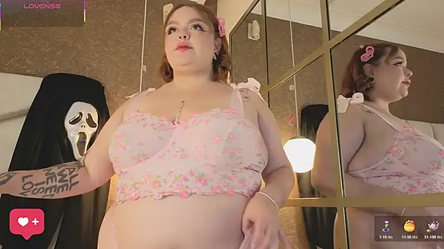 Snapshot of Miiss_Bubble chatting on October 23, 2025, 7:12 pm Miiss Bubble online show from October 23, 2025, 7:12 pm