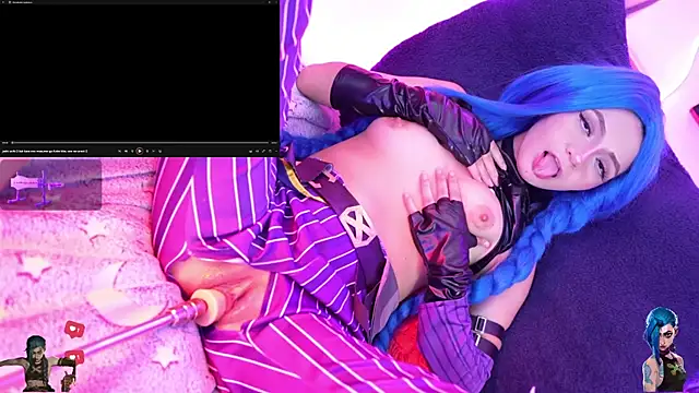 jinixxxx online show from September 24, 2025, 3:04 pm